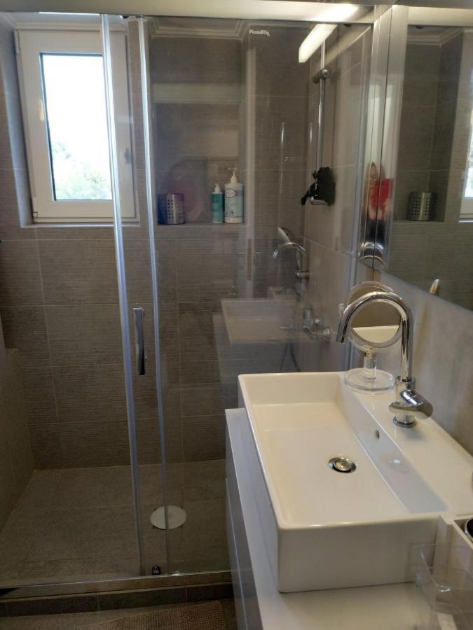 Fully Renovated, Family-Friendly Apartment, Next To A Huge Green Park, In Athens Center Exteriér fotografie