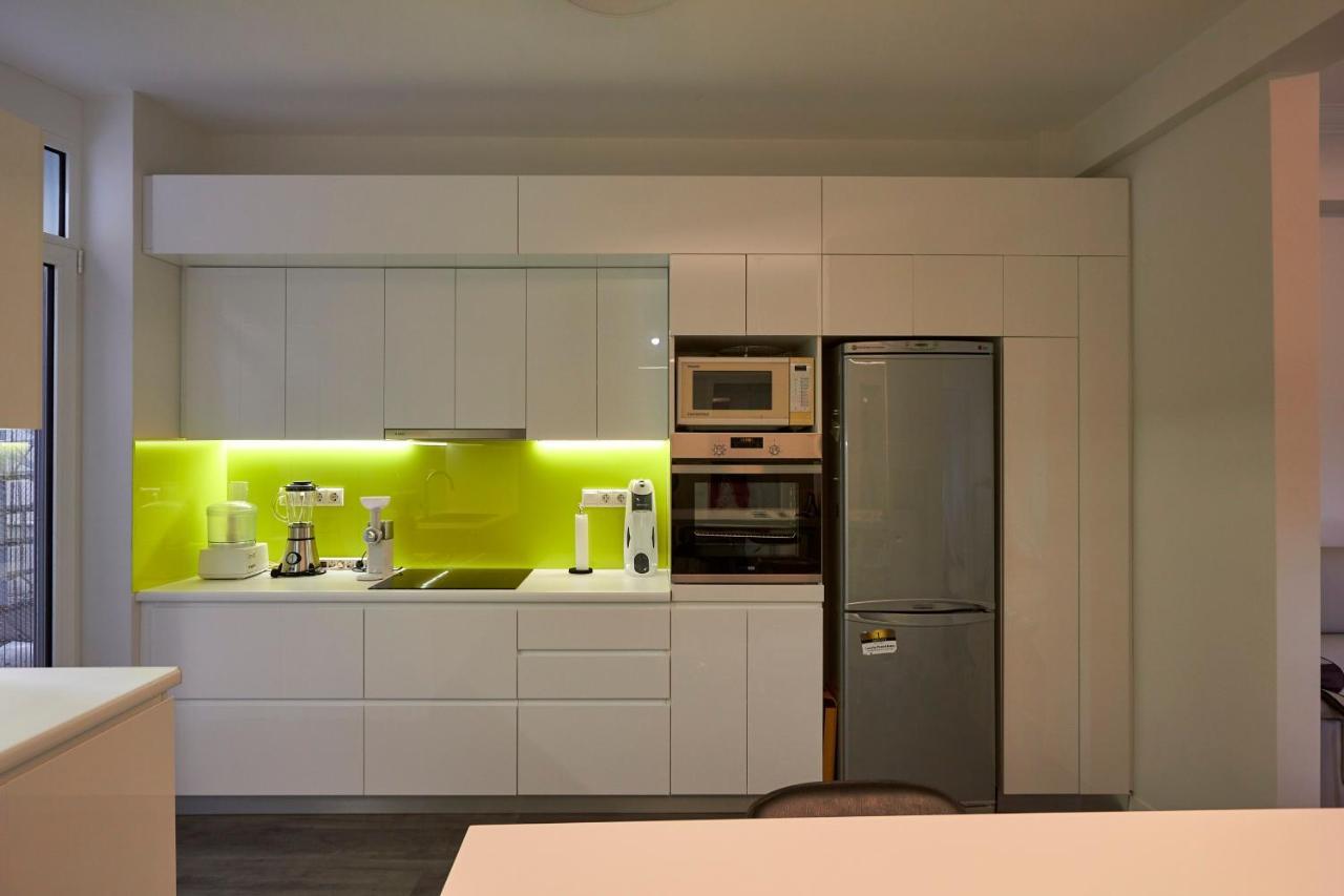 Fully Renovated, Family-Friendly Apartment, Next To A Huge Green Park, In Athens Center Exteriér fotografie