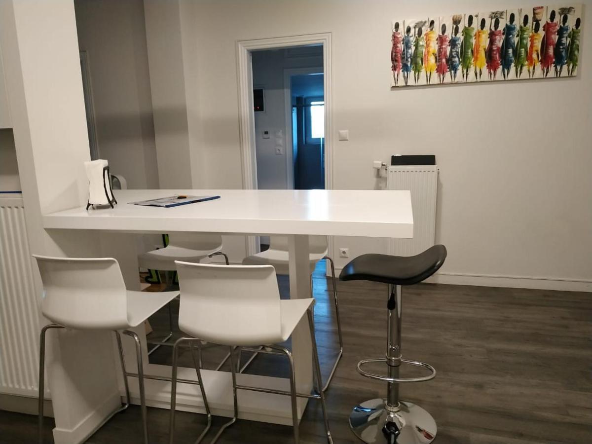 Fully Renovated, Family-Friendly Apartment, Next To A Huge Green Park, In Athens Center Exteriér fotografie