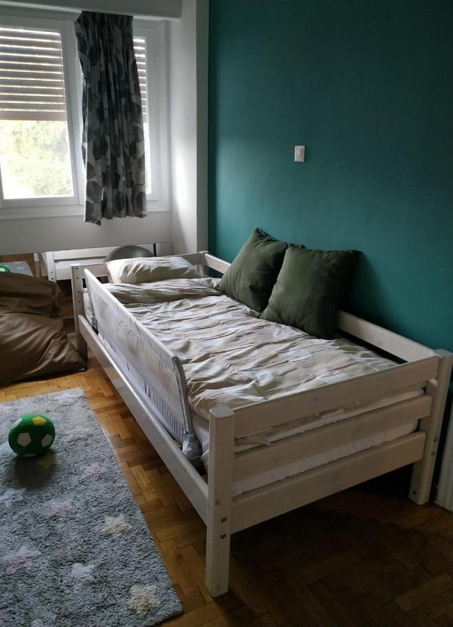 Fully Renovated, Family-Friendly Apartment, Next To A Huge Green Park, In Athens Center Exteriér fotografie